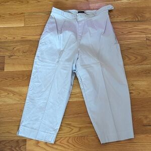 Avenue Women's Light Tan Capris